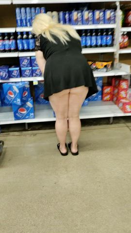 ass BBW Exhibitionist Grocery Store MILF old Outdoor Public Upskirt Porn GIF