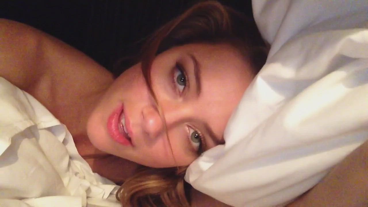 Amber Heard blondie Celebrity petite Porn GIF