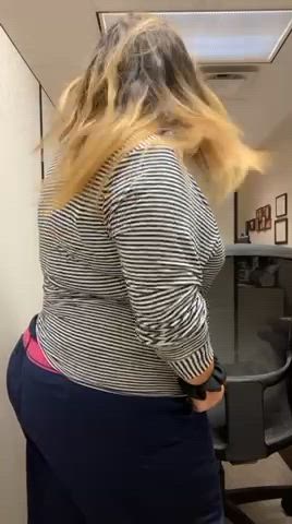 Amateur booty BBW huge butt Chubby NSFW Nurse Pawg chunky Porn GIF