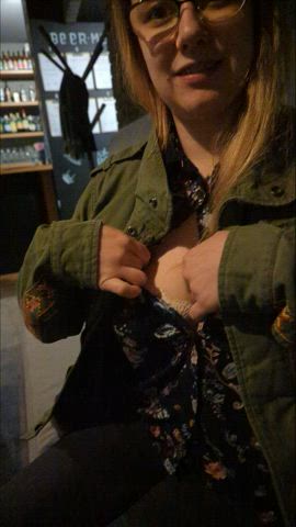 Amateur monstrous boobies breasts attractive Flashing Glasses big boobs Public teenie Porn GIF