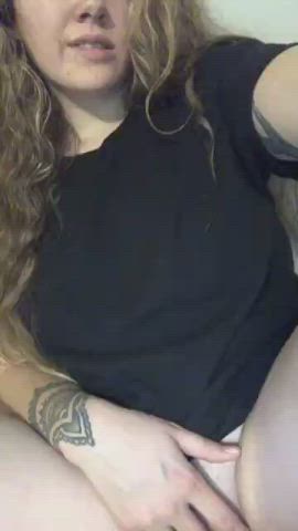 Amateur Clit Rubbing Fingering Hotwife Masturbating snatch snatch Lips Solo White whore girlfriend lady Porn GIF