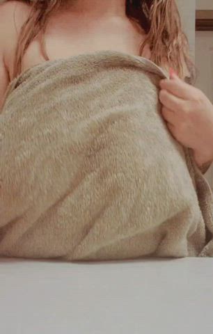 MILF Natural breasts Titty Drop Porn GIF