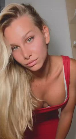 19 Years older butt blondie sexy Dancing Dress Shaking Skirt teen Porn GIF
