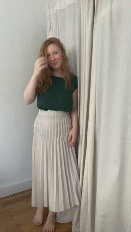 Amateur big melons Busty pretty Natural Natural melons ginger Smile Titty Drop Porn GIF