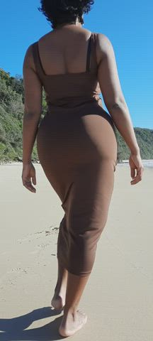 booty booty Curvy Dress Hourglass Kiss Kissing Tease Tight Porn GIF