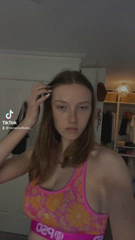 Australian Natural breasts Nipslip OnlyFans TikTok boobs Porn GIF