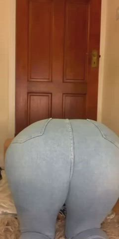 ass Spread butthole enormous ass behind Jeans twat Tease Porn GIF