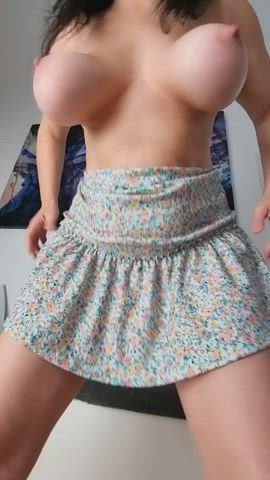 Amazon Position Doggystyle monstrous tits Mom Natural melons OnlyFans Selfie Slow Motion Tit Slapping Porn GIF