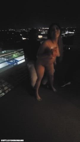 Amateur BBC Cuckold Dancing gf Interracial Public Twerking Porn GIF