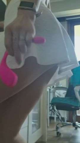 Amateur Fansly OnlyFans snatch vagina Eating snatch Lips Skirt Toy Upskirt Porn GIF