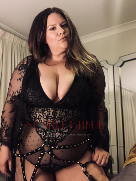 Mistress Lucilla Bdsm Fetish Scarlet