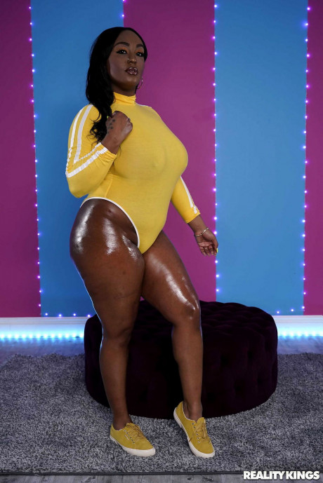 I M In Love With Layton Benton Lets Chat About Her Hd Porn Pics