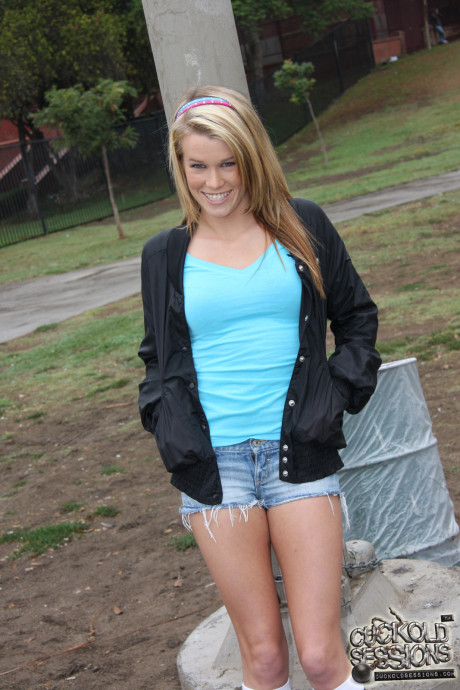 Shaved Blonde Aiden Aspen Gallery