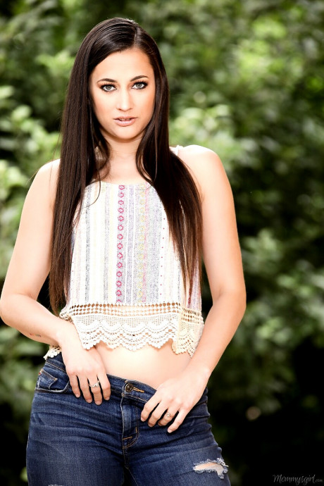 Mommysgirl Georgia Jones Nudefakes Clothed Divine Pornpics Vip Gallery