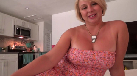 Sleepover With Ms Brianna Brianna Beach Mom Comes First Sunporno Uncensored