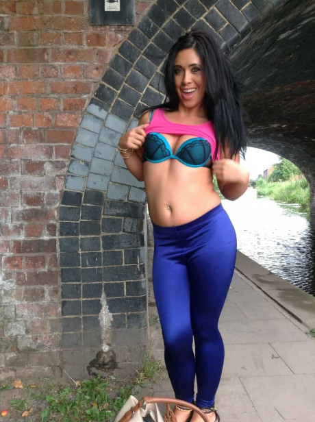 Hanna Shaw Free Nude Pics Galleries At