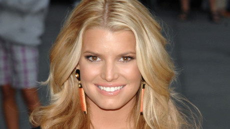 Jessica Simpson Shows Off Her Toned Legs In A Dress