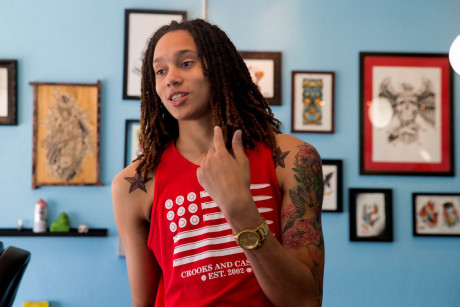 Gay Sports News Britney Griner Rises Above Bullying Porn Stars Follow Kluwe Gay Speedskater One Direction Fan Outsports